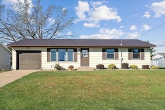 8920 N Badger Rd, East Dubuque, IL 61025