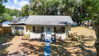 5836 12th St, Zephyrhills, FL 33542
