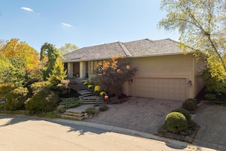 5794 Saint Anns Ct, Dublin, OH 43017