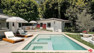 8819 Evanview Dr, Los Angeles, CA 90069