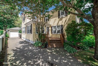 4 Ellery Rd, Newport, RI 02840