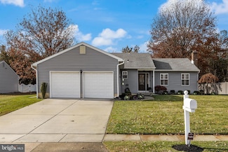 35 Greenbrook Dr, Marlton, NJ 08053