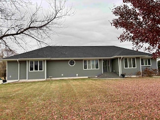 54661 Chardan Dr, Battle Creek, NE 68715