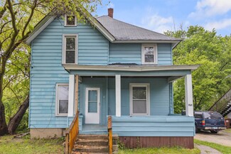 1121 Blaisdell St, Rockford, IL 61101