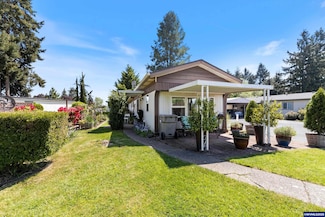450 SE Lacreole Dr, Dallas, OR 97338