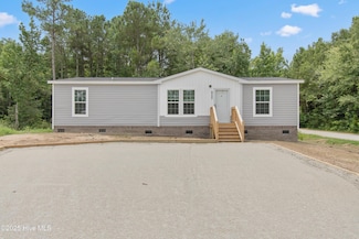 6777 Lewis Dr SE, Winnabow, NC 28479
