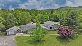 458 Monterey Rd, Great Barrington, MA 01230