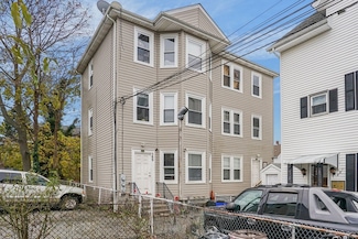 589 Osborn St, Fall River, MA 02724