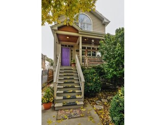 2415 W Berteau Ave, Chicago, IL 60618