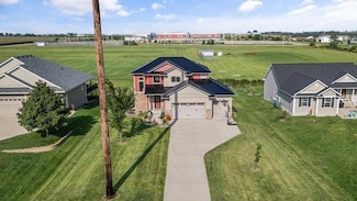 711 N 5th Ave, Huxley, IA 50124