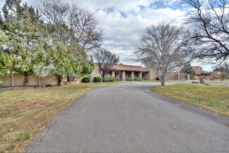 805 El Alhambra Cir NW, Los Ranchos, NM 87107