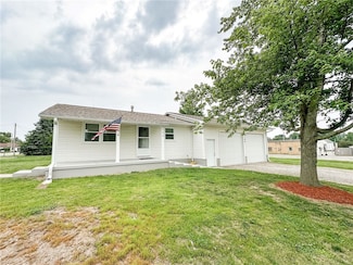 106 N Jefferson St, Greenup, IL 62428