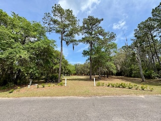24 Fort Fremont Ct, Saint Helena Island, SC 29920