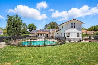 922 Carefree Dr, Simi Valley, CA 93065
