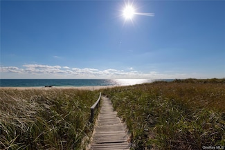 539 Dune Rd Unit 18, Westhampton Beach, NY 11978