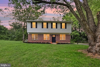 4119 Greywood Dr, York, PA 17402