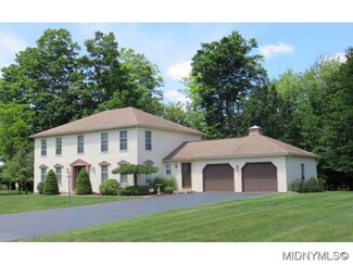 17 White Pine Rd, New Hartford, NY 13413