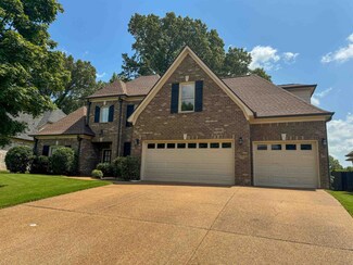 4878 Fox Springs Dr, Collierville, TN 38017