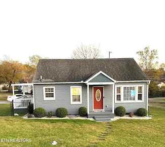 712 Shamrock Ave, Knoxville, TN 37917