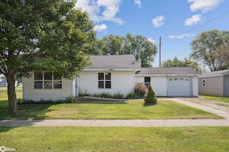 405 N 3rd St, Montezuma, IA 50171