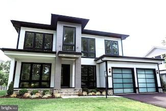 4353 Starr Jordan Dr, Annandale, VA 22003