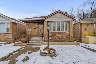 8955 S Essex Ave, Chicago, IL 60617