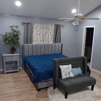 12 Barcelona Ct, Missouri City, TX 77459