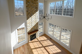 11 Pumpkin Grove, East Lyme, CT 06333
