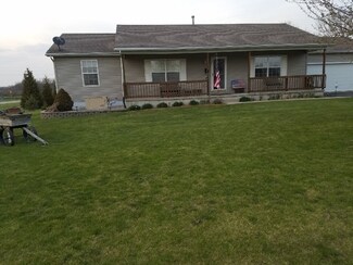 3794 E 2780th Rd, Sheridan, IL 60551
