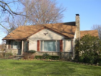 4650 Middletown Rd E, New Middletown, OH 44442