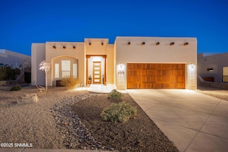4242 Purple Sage Dr, Las Cruces, NM 88011