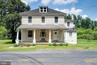 99 Race St, Bechtelsville, PA 19505