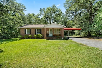 107 Green Acres Dr Extension, Ware Shoals, SC 29692