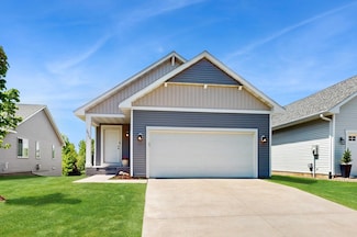10725 Knollwood Ln, Woodbury, MN 55129