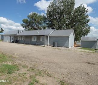 404 W Lakeview Ln, Dawson, ND 58428
