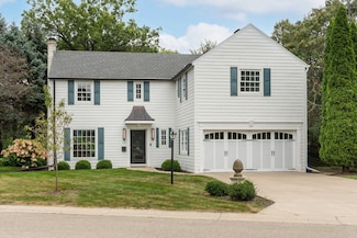 414 Kensington Dr, Madison, WI 53704