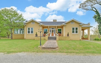 2465 Blue Ridge Dr, Blue Ridge, GA 30513