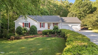 205 Smiths Creek Dr, Clayton, NC 27520