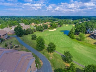2327 Bermuda Village Dr, Advance, NC 27006