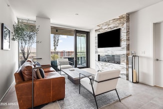 7180 E Kierland Blvd Unit 811, Scottsdale, AZ 85254
