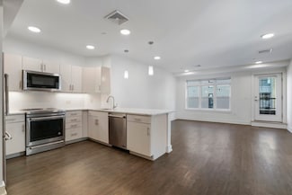 20 Penniman Rd Unit 302, Boston, MA 02134