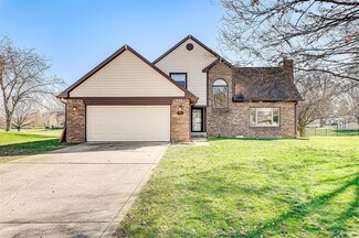 12221 Valley View Cir, Indianapolis, IN 46229