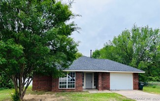 449 Fruit St, Lone Grove, OK 73443