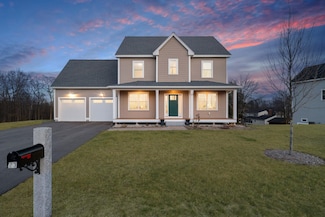 43 Therrien Ln, Manchester, NH 03104
