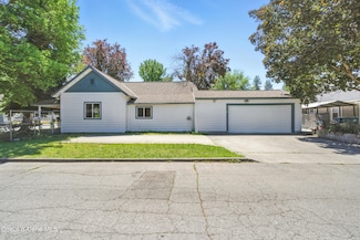 1031 N 11th St, Coeur D Alene, ID 83814