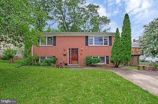 5801 Pontiac St, Berwyn Heights, MD 20740