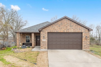 300 E Pine St, Forney, TX 75126