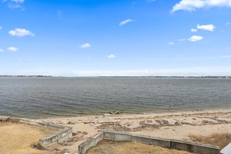 1 Patricia Ln Unit 410, Bronx, NY 10465