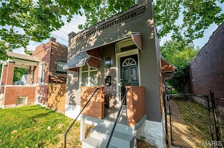 7904 Pennsylvania Ave, Saint Louis, MO 63111