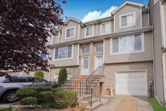202 Pembrook Loop, Staten Island, NY 10309